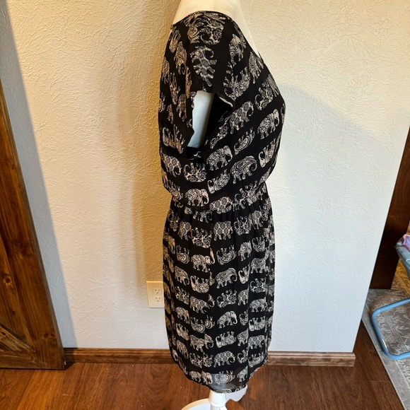 Maurice’s | Black w/ taupe elephant dress | Sz M - Picture 5 of 13